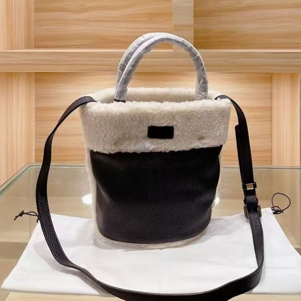 New plush bucket bag camera bag postman bag