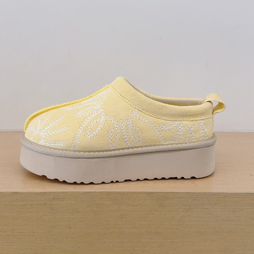 Women's new embroidered snow boots with shallow mouth and thick platform