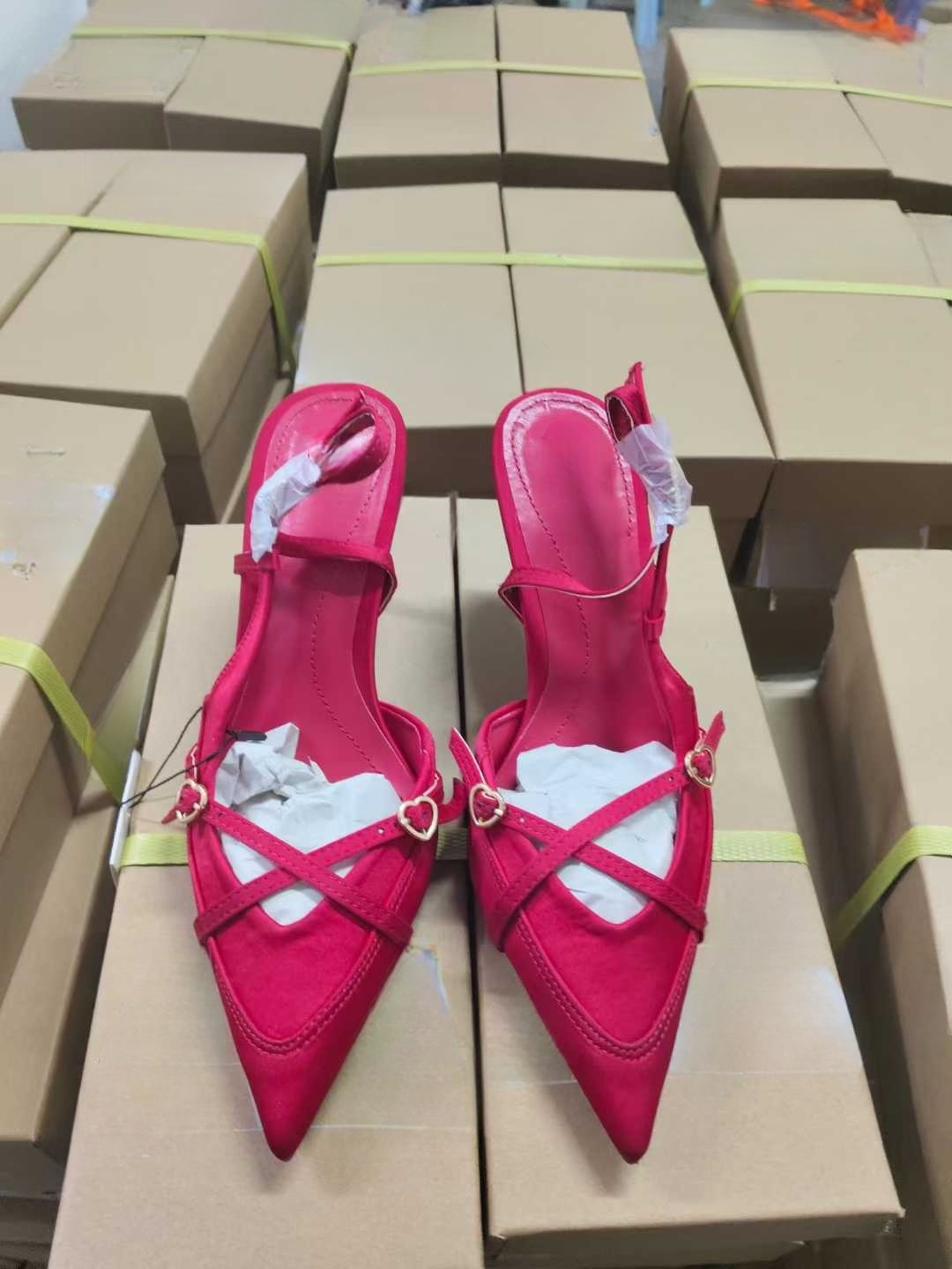 New 2026 Fashionable Cross-Strap Strappy Pointed Toe High-Heeled Sandals for Women