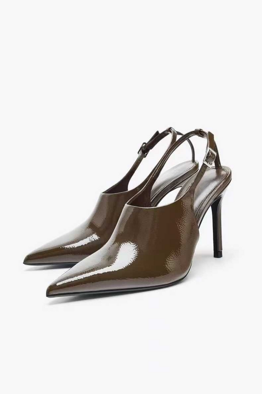 New pointed-toe strappy sandals stylish versatile and slimming