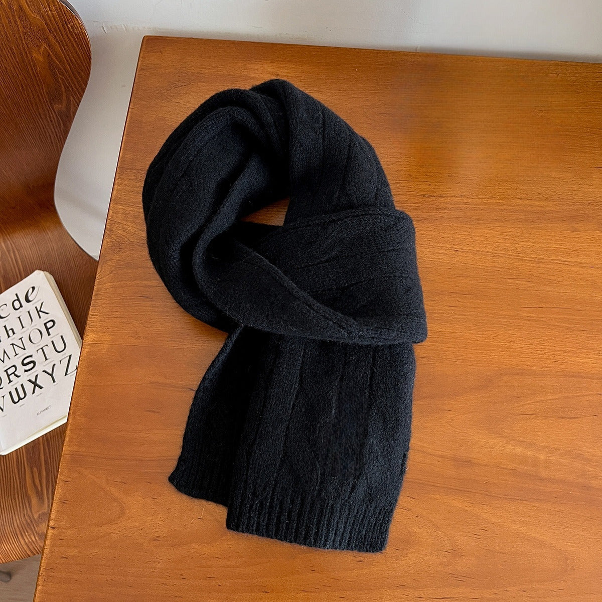 New warm retro embroidery knitted scarf