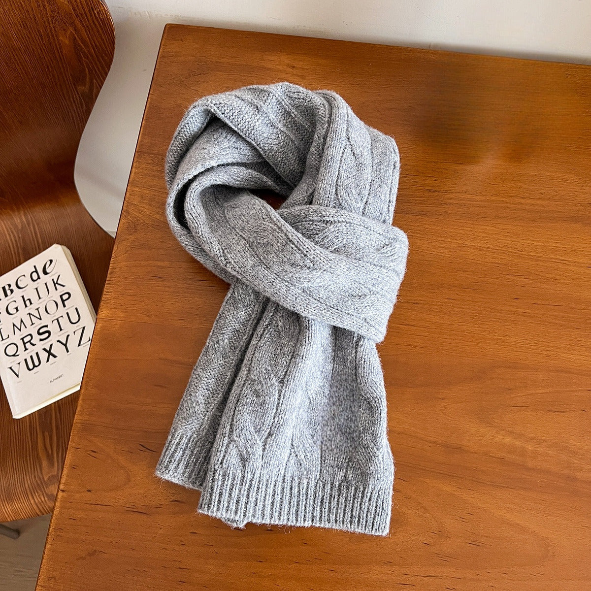 New warm retro embroidery knitted scarf