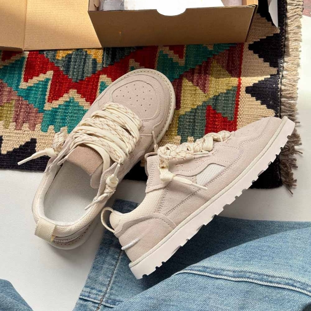 2026 ladies new fashion Joker thin-soled casual shoes have a shoe box