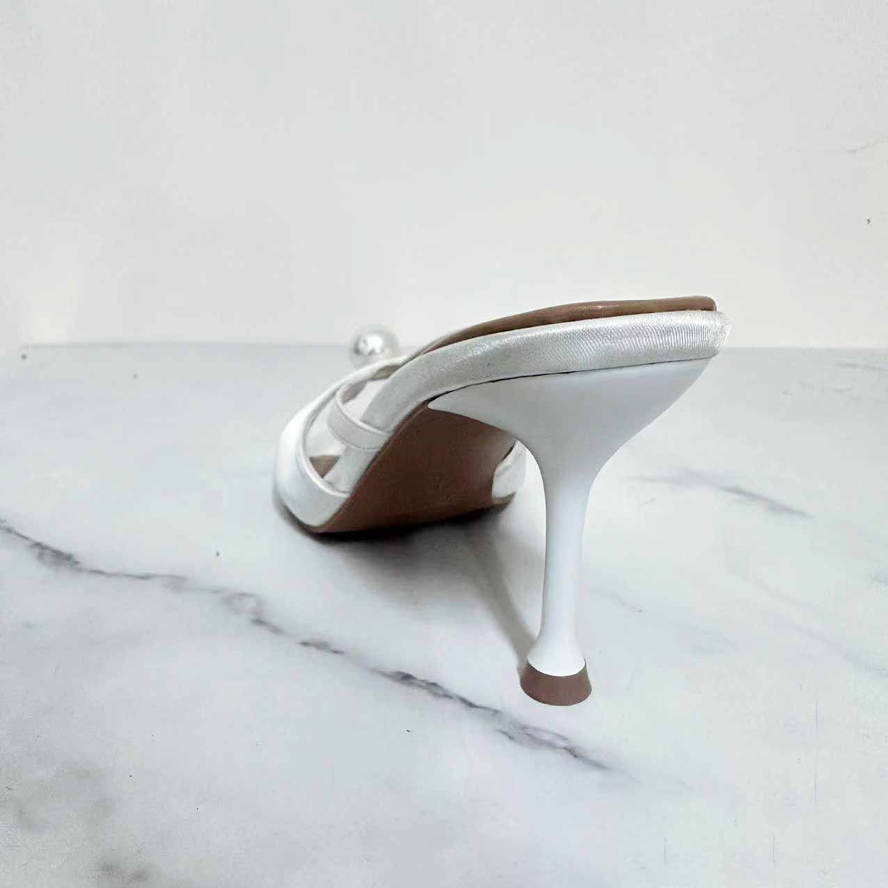 Women's New Fashion Joker Artificial Pearl High-heeled Round Toe Fashion High-heeled Sandals.