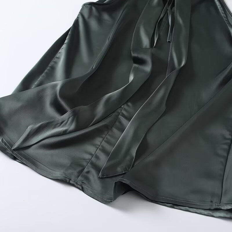 Women's satin textured hanging neck top