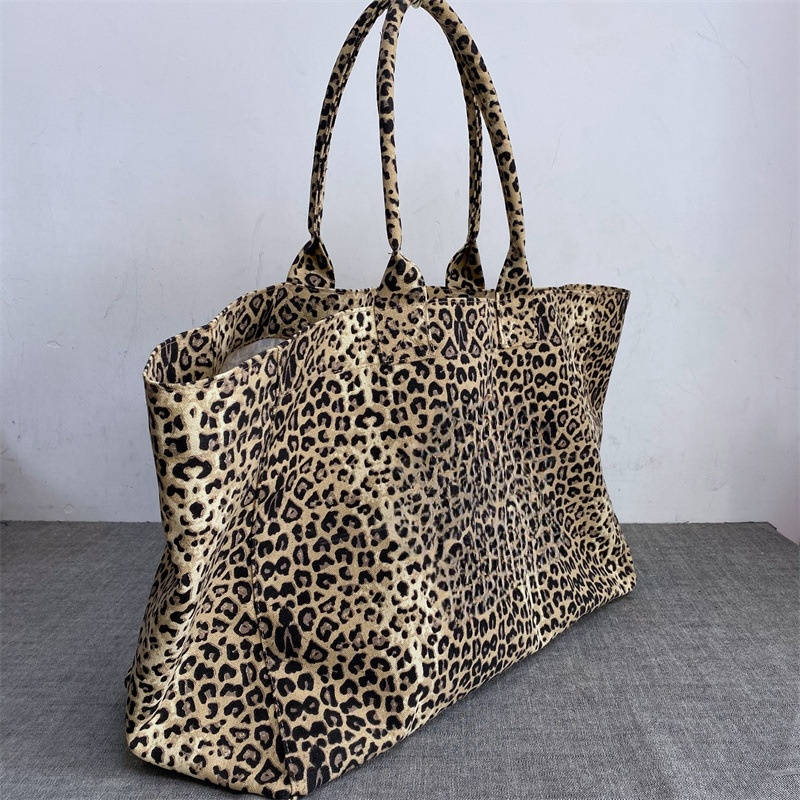 Women's new Leopard embroidered canvas bag handbag