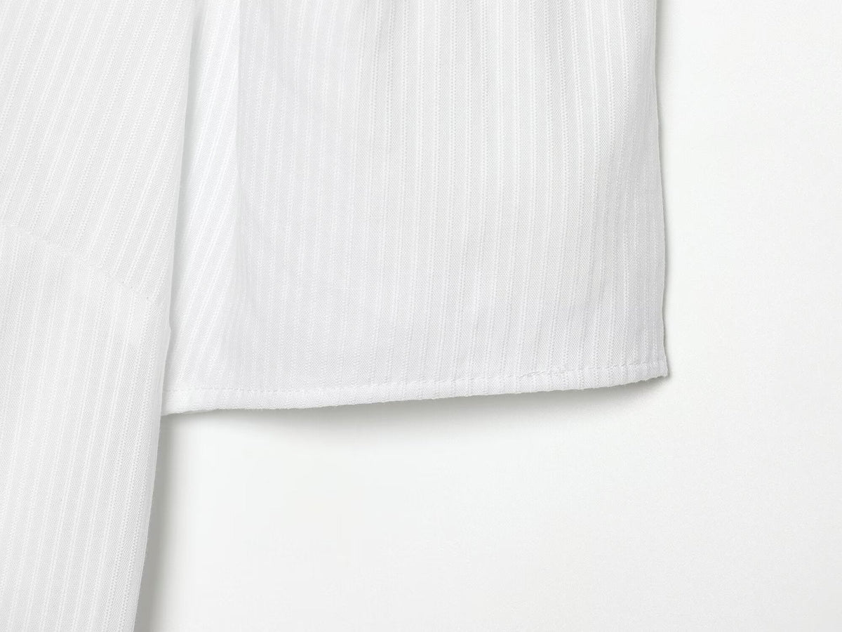 Women's short sleeved A-line-shaped striped shirt