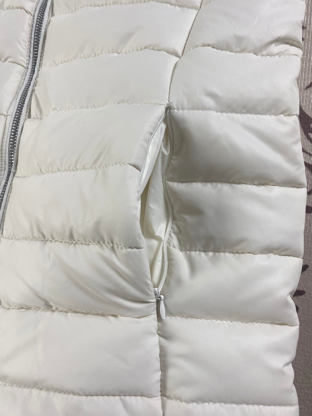 Women 2025 Winter New Zippered sleeveless vest with pockets