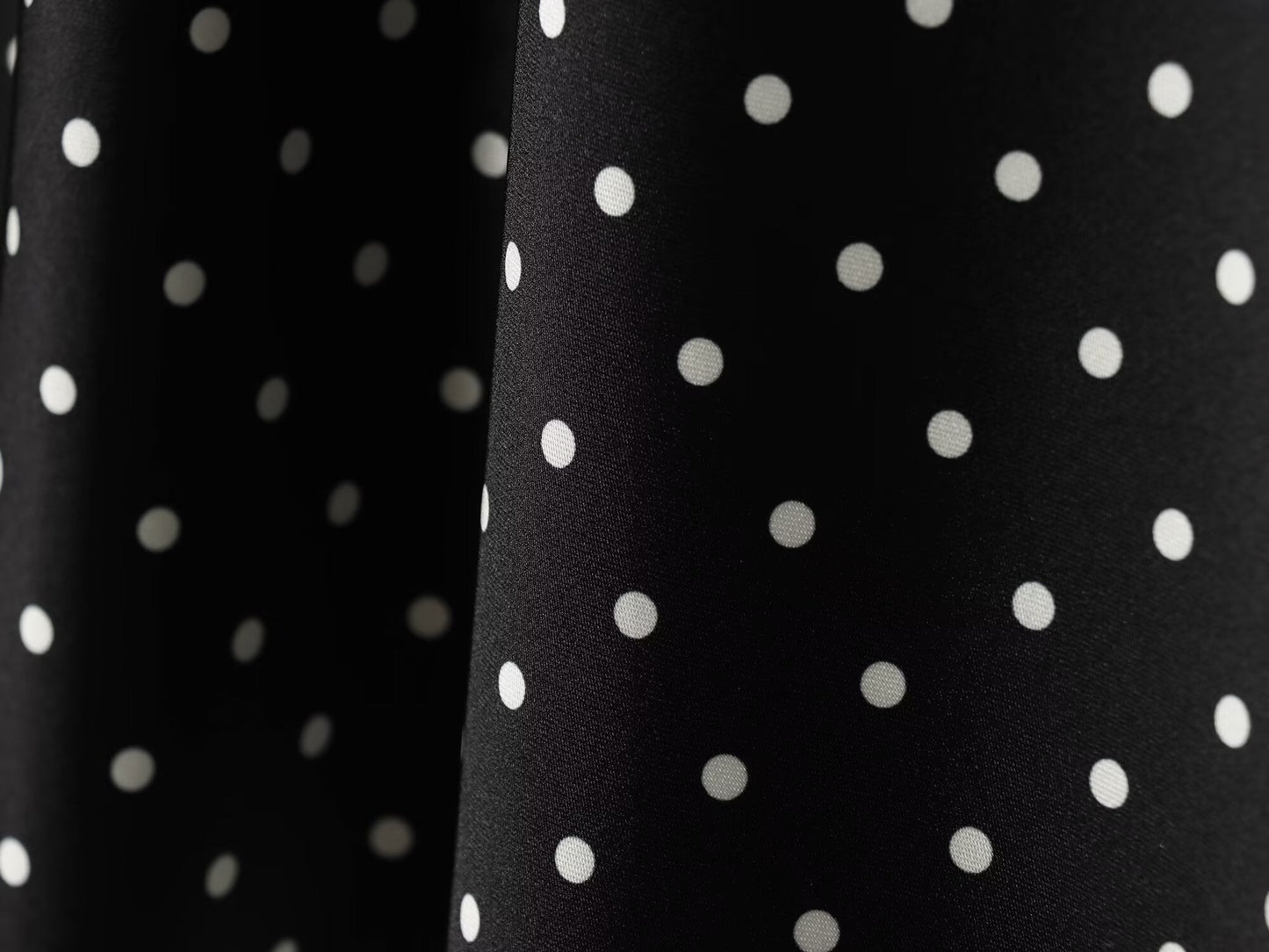 Women's polka dot satin texture MIDI skirt
