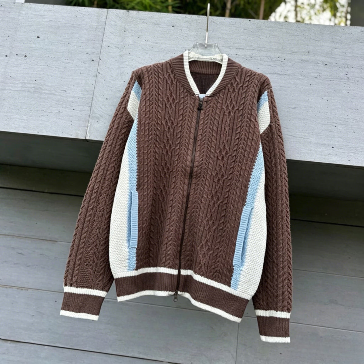 New contrast stitching zipper knit cardigan