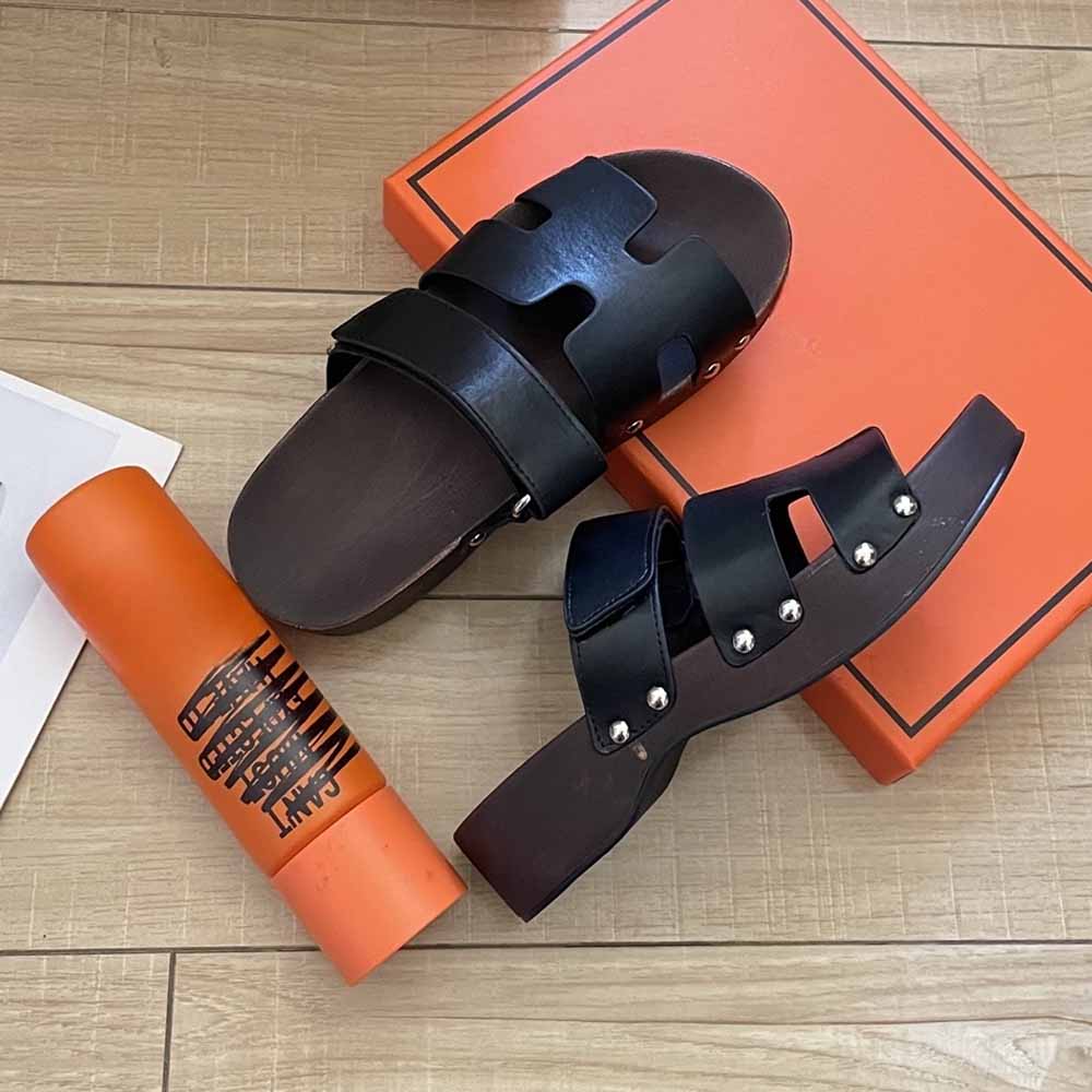 2026 ladies new fashion rivet hook and loop platform slippers have a shoe box