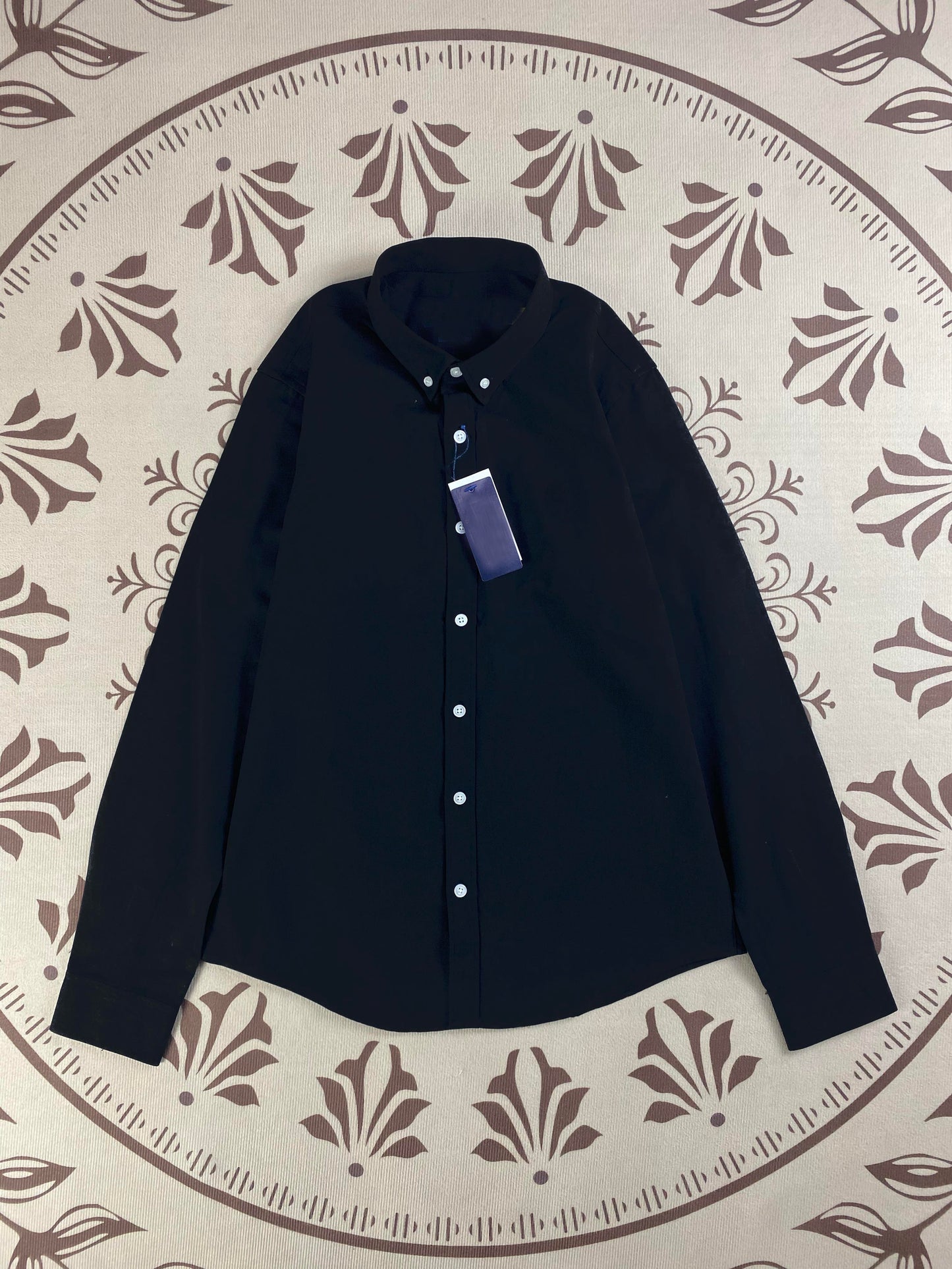 Men and women with the same new casual Joker cotton embroidered couple long sleeve shirt.