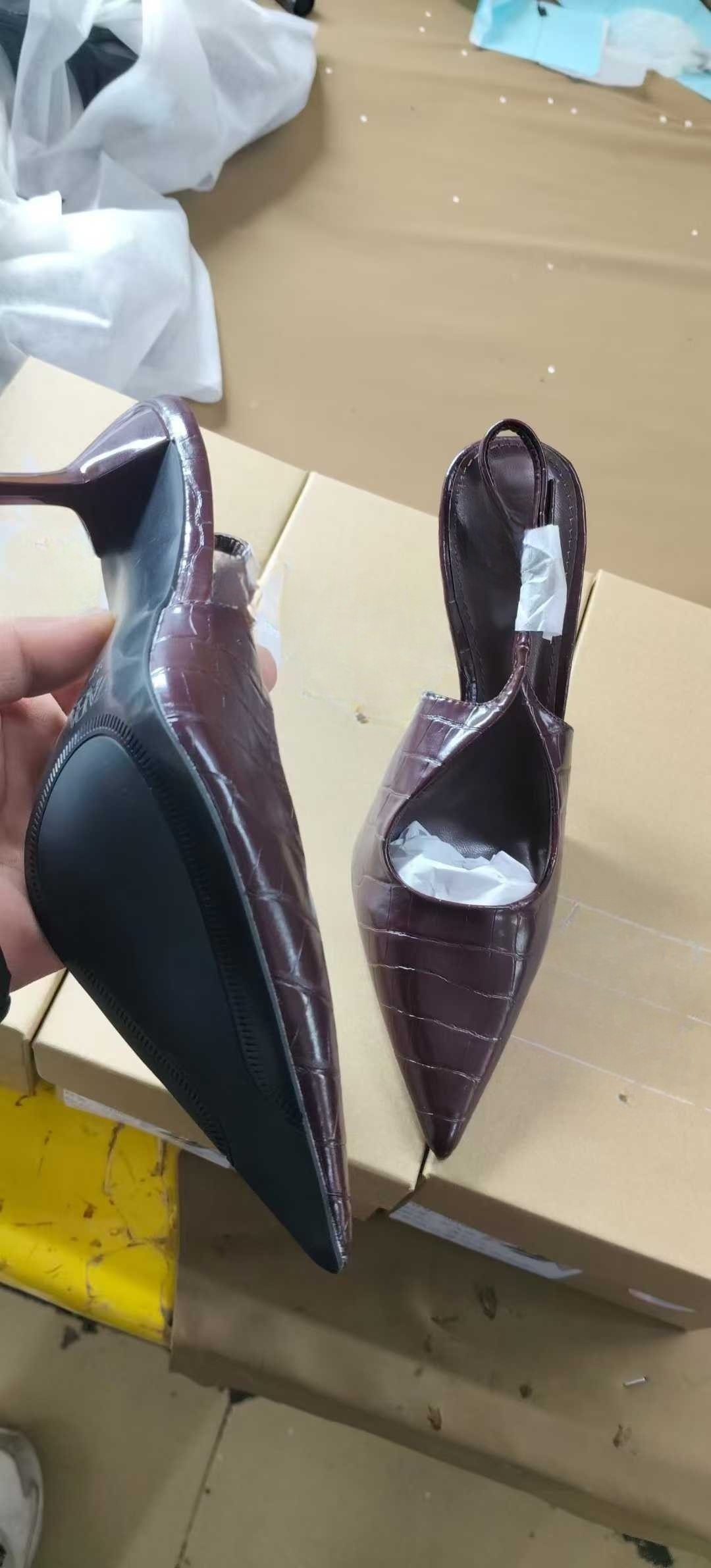 New women's pointed-toe stiletto heels open-back strappy sandals