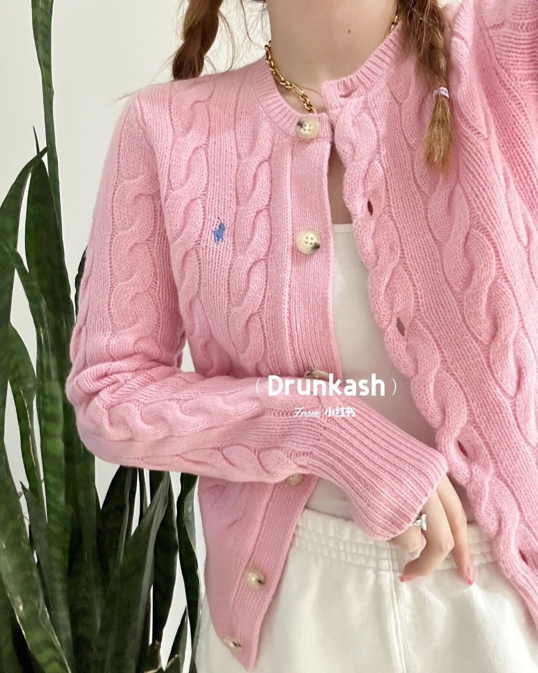 Women's new embroidered wool round neck knitted cardigan sweater