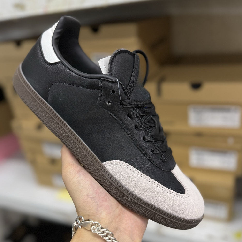 2026 new casual Joker football windsurfing shoes have a shoe box
