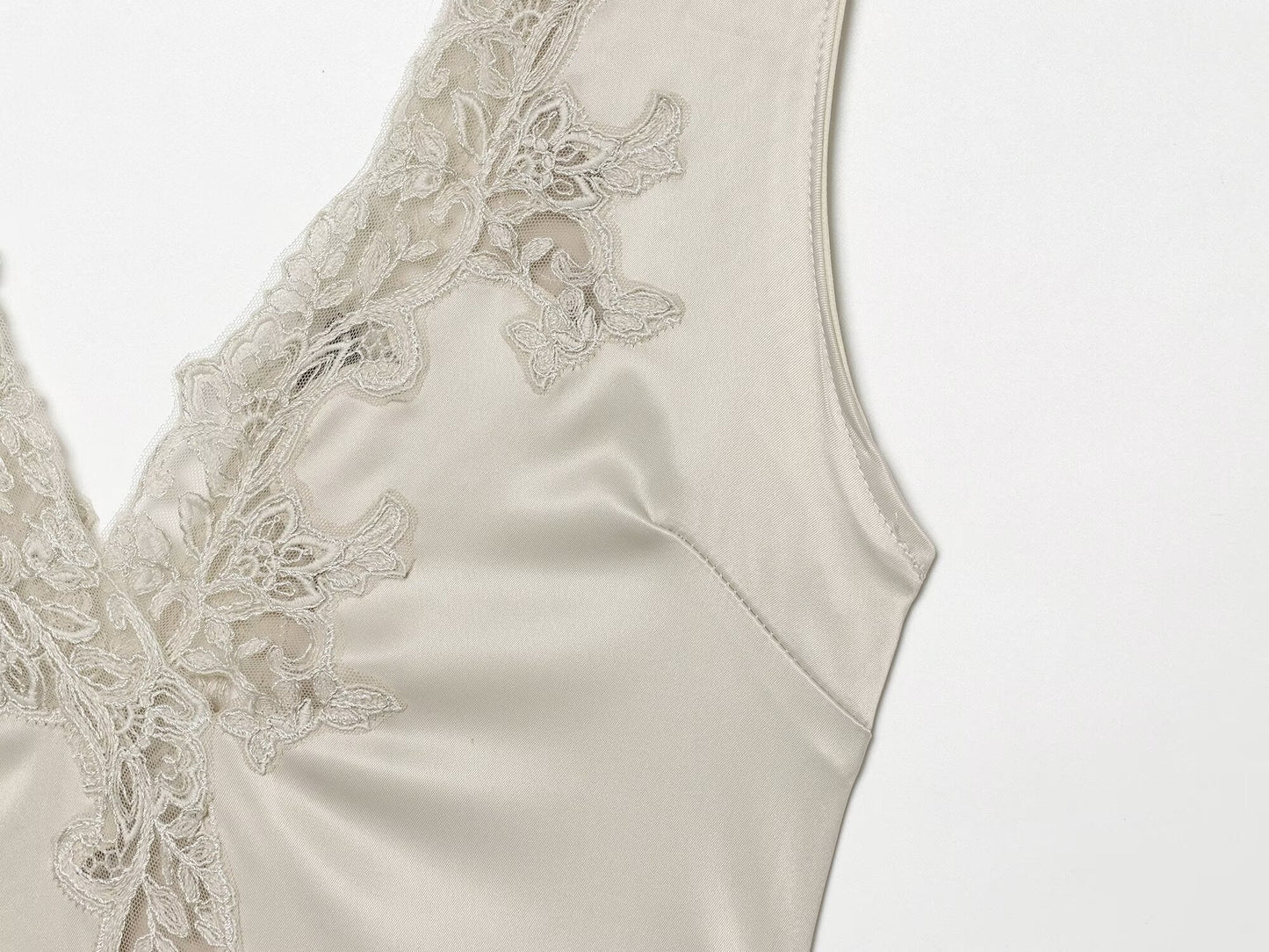 Women's lace decorated satin textured bodysuit