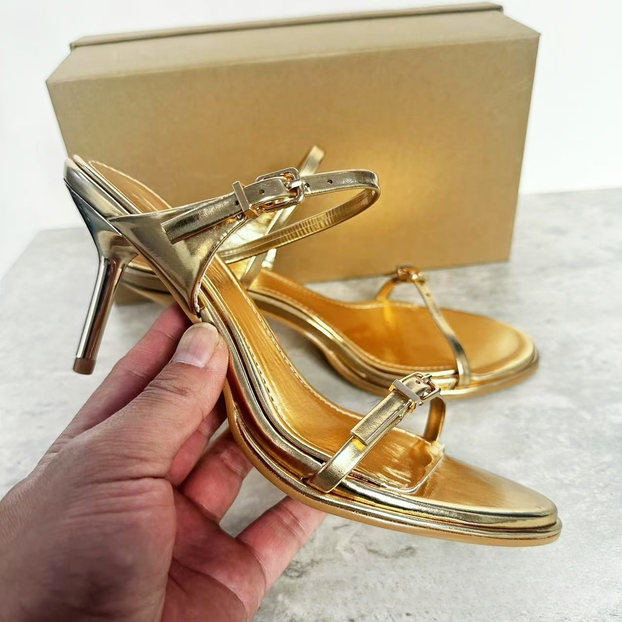 New style single-strap high-heeled round-toe stiletto sandals with metallic double straps
