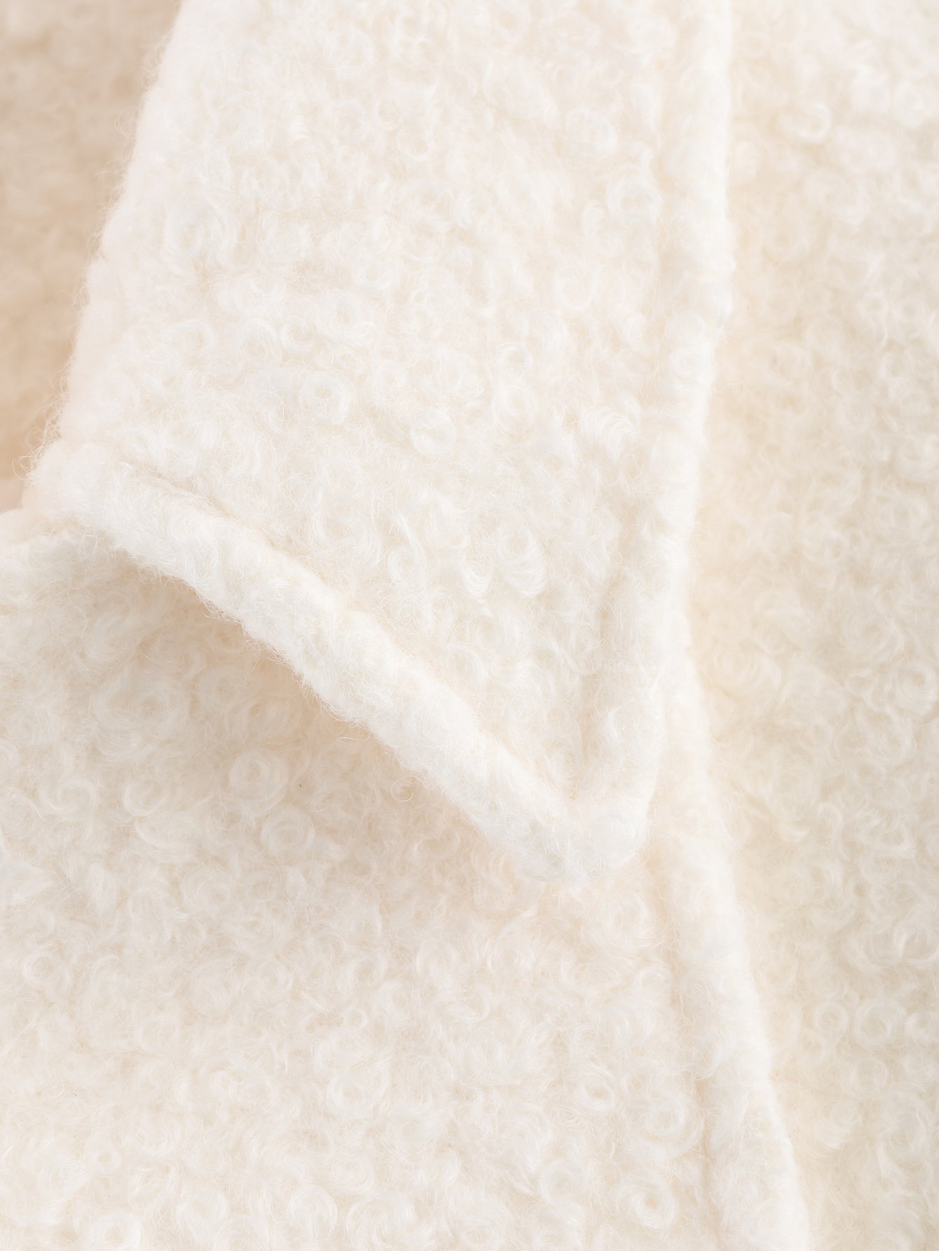 Women 2025 New Fashion Long-sleeved boucle fleece coat