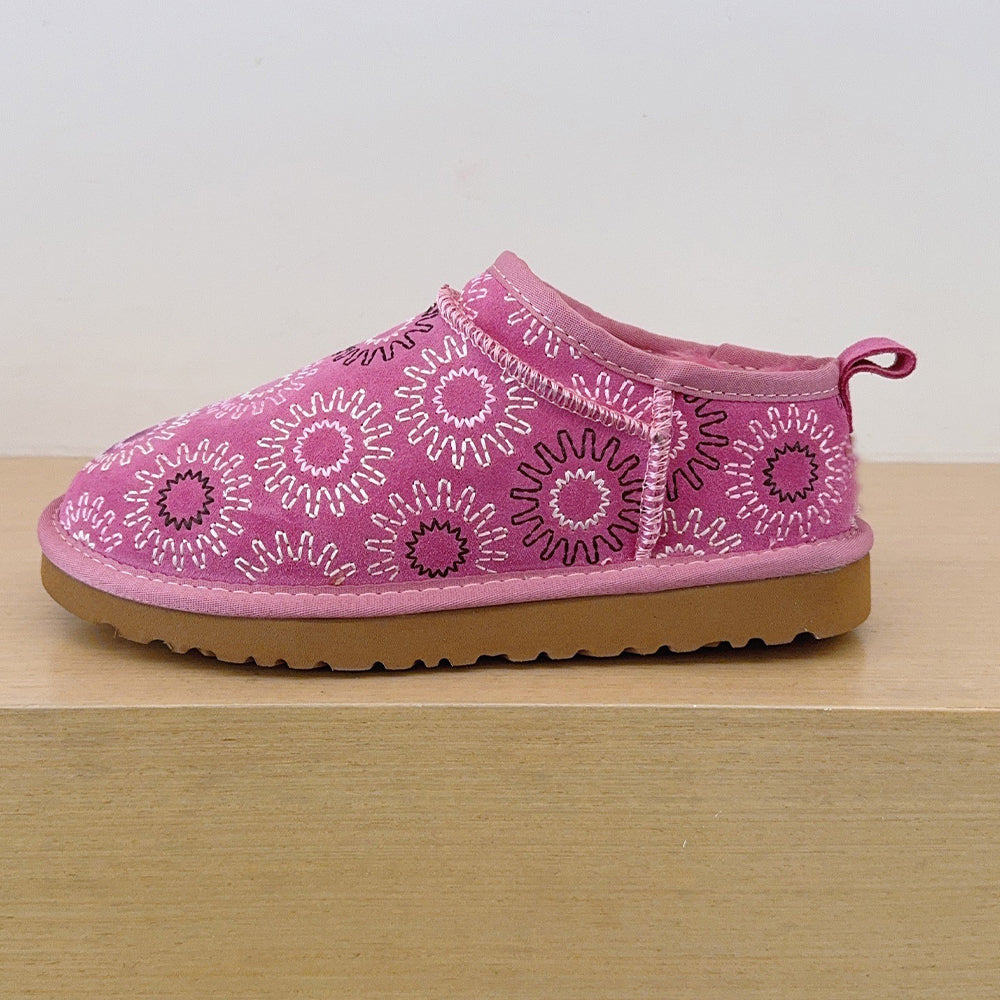 Women's new comfortable flat-bottomed embroidered snow boots