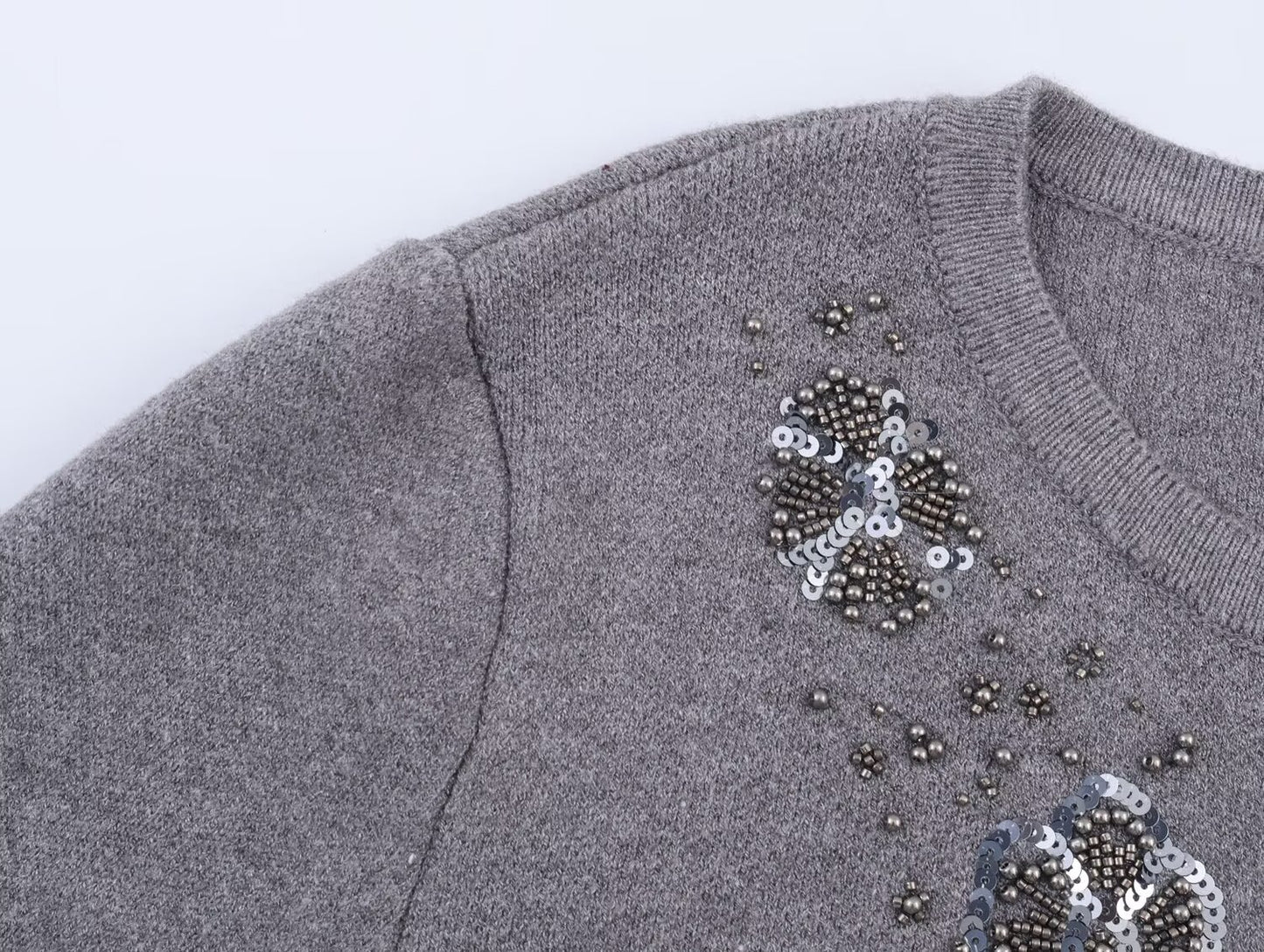 Women's bead decoration O Neck knitted Coat