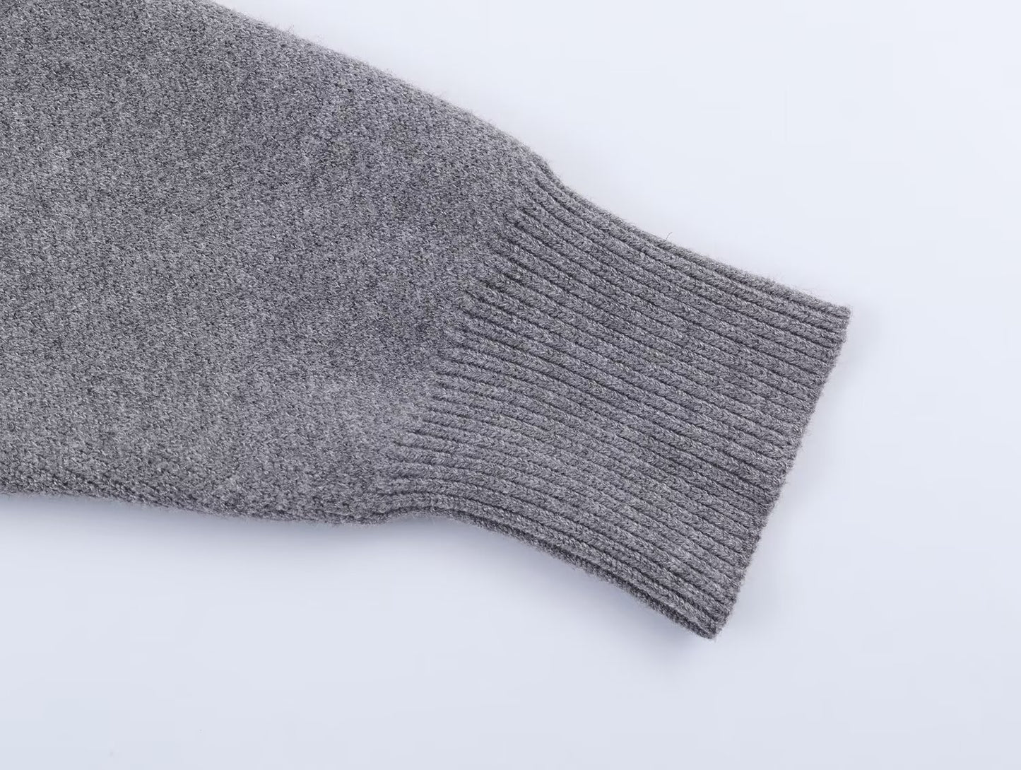 Women's bead decoration O Neck knitted Coat