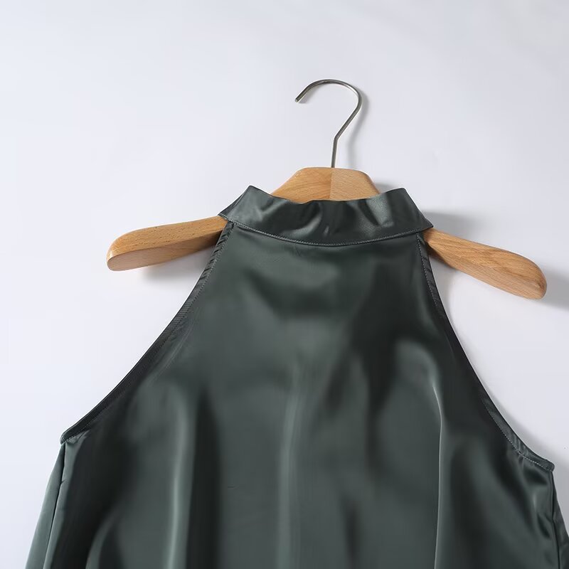 Women's satin textured hanging neck top