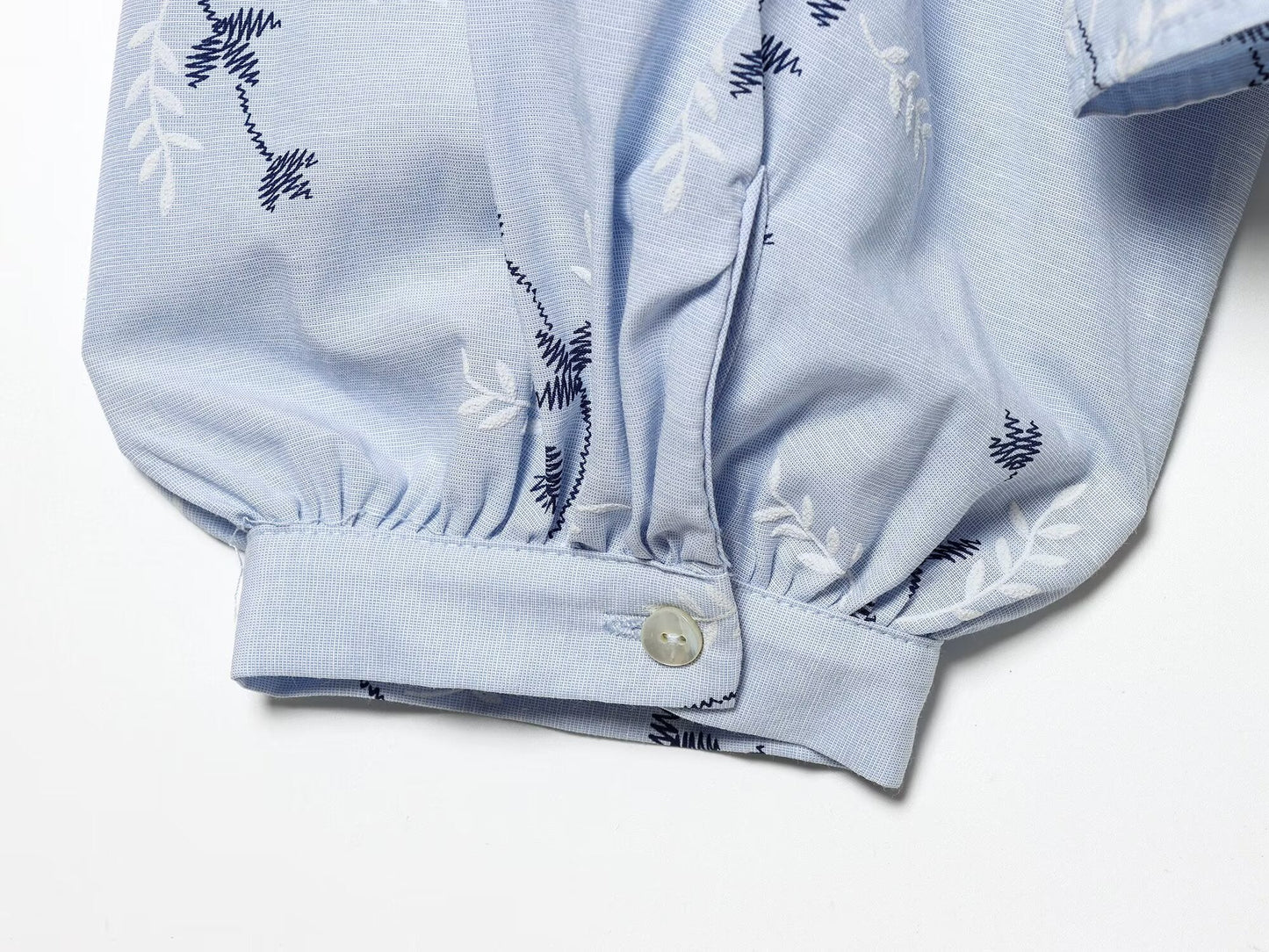 Women's pressed glue embroidered printed shirt